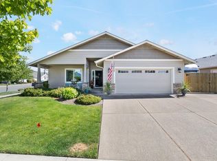 2705 SW Swopes Dr, Grants Pass, OR 97527