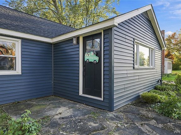4th image of 1286 Bloomingdale Rd