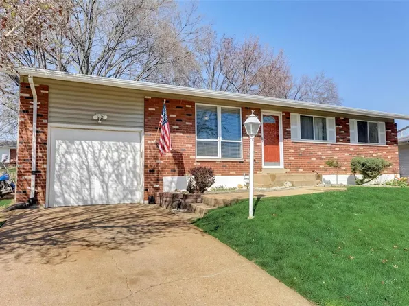 4419 Welford Dr, Saint Louis, MO 63128