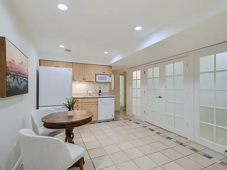 3782 Wonderland Hill Ave — Photo 29