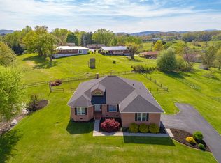 3 Carolee Ct, Pulaski, VA 24301