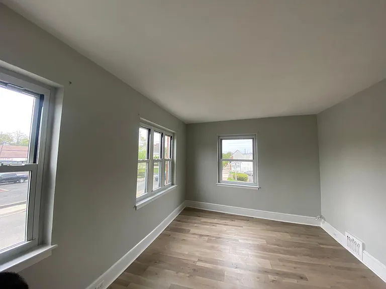 49 N York Rd #2 — Photo 23