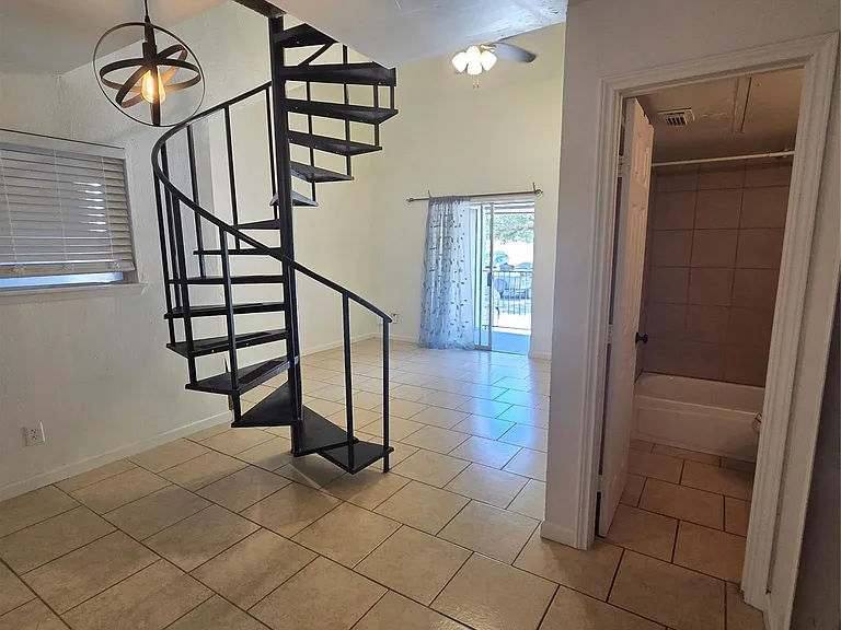 1840 Burton Dr #142 — Photo 5