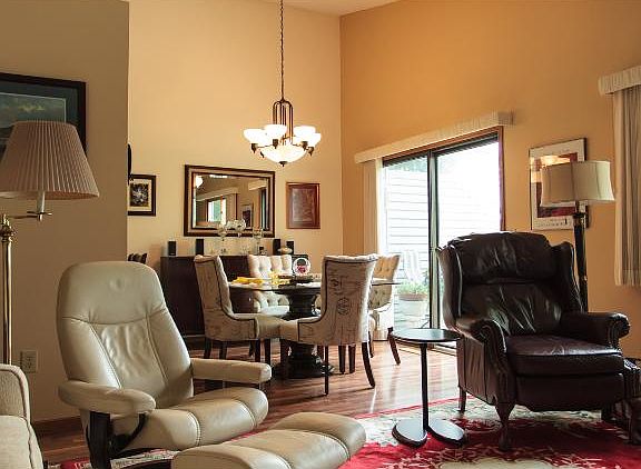 5th image of 613 Evergreen Dr