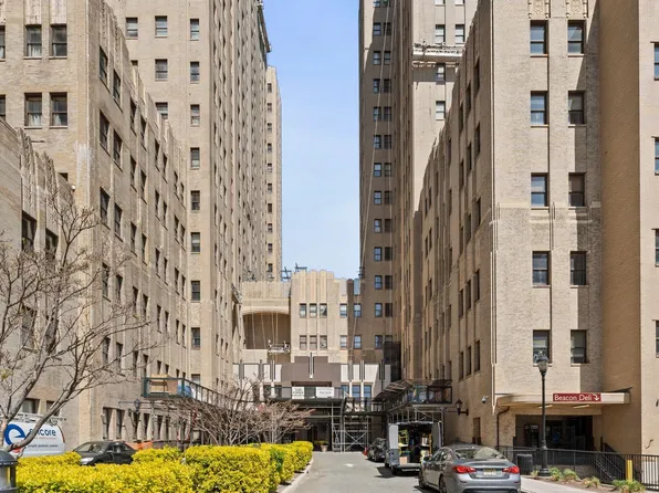 4 Beacon Way image 4 of 45