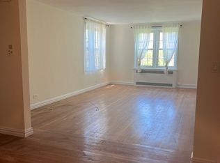949 Palmer Rd APT 5C, Bronxville, NY 10708