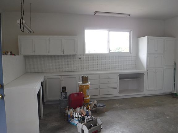 Garage Workshop 