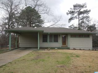 944 Hillandale Dr, Fairfield, AL 35064