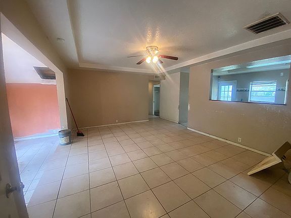 2nd image of 7615 Alvina St