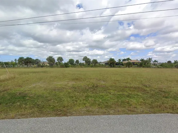 3779 NE 14th Pl, Cape Coral, FL 33909