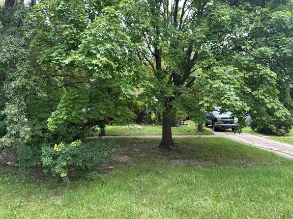 22149 Wick Rd, Taylor, MI 48180