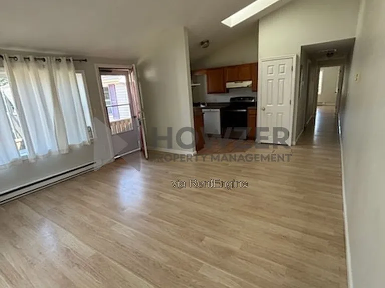 1029 Iyannough Rd #1D — Photo 1