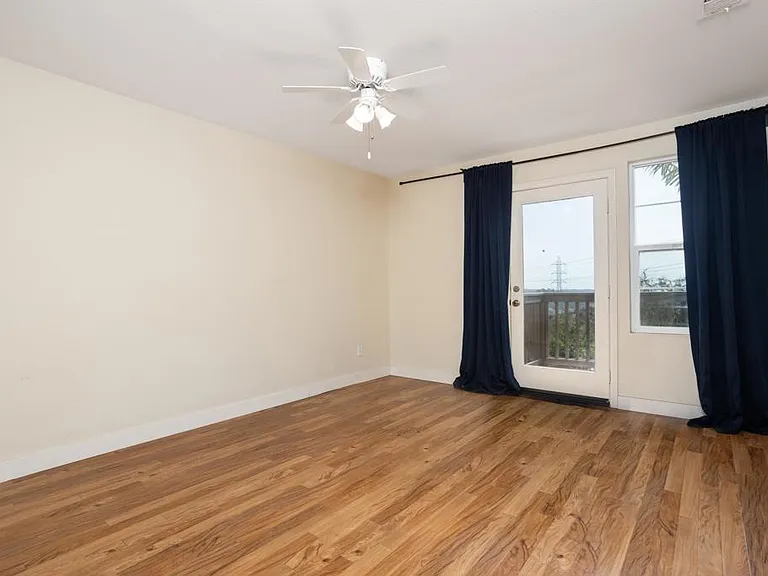2103 Palo Alto Dr #80 — Photo 5