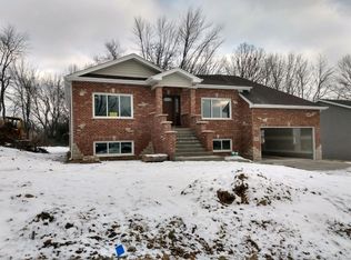 1890 Loganberry Ln, Crown Point, IN 46307