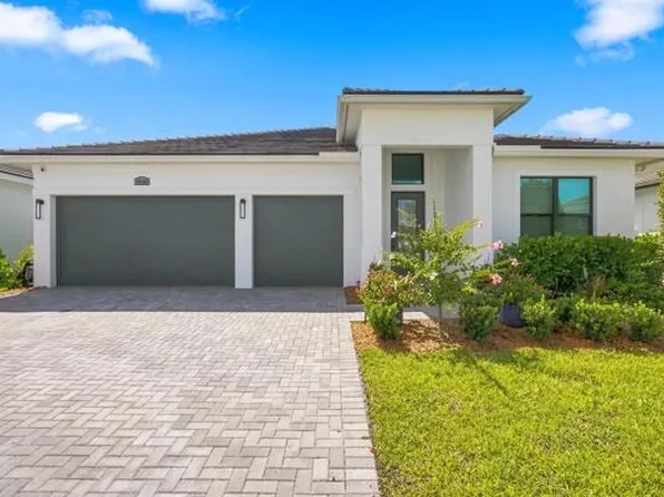 10105 SW Latium Way, Port Saint Lucie, FL 34987