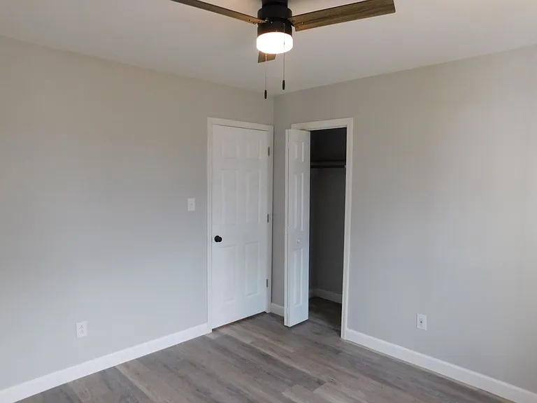 208 Cedar Ridge Ln — Photo 13