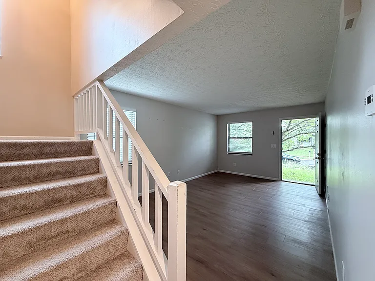 4849 Herndon Dr — Photo 7