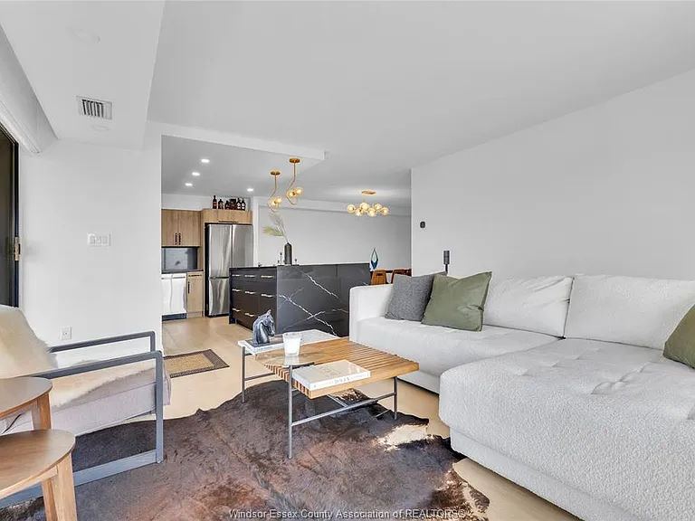 5125 Riverside Dr E #604 — Photo 22