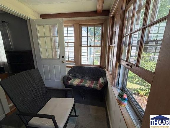 4th image of 905 S 21st St