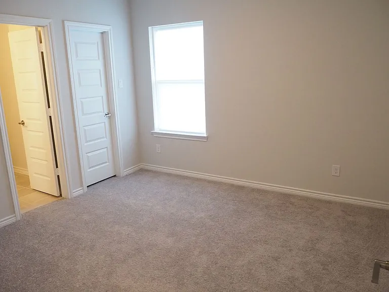 321 Oak Hollow Way — Photo 28