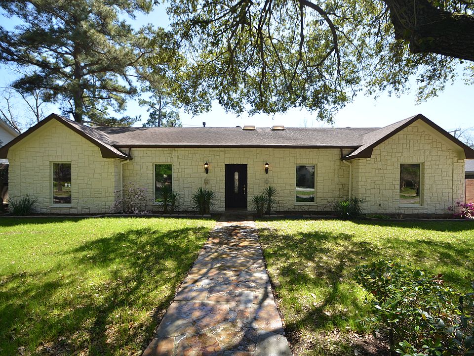 1st image of 10039 Briar Forest Dr