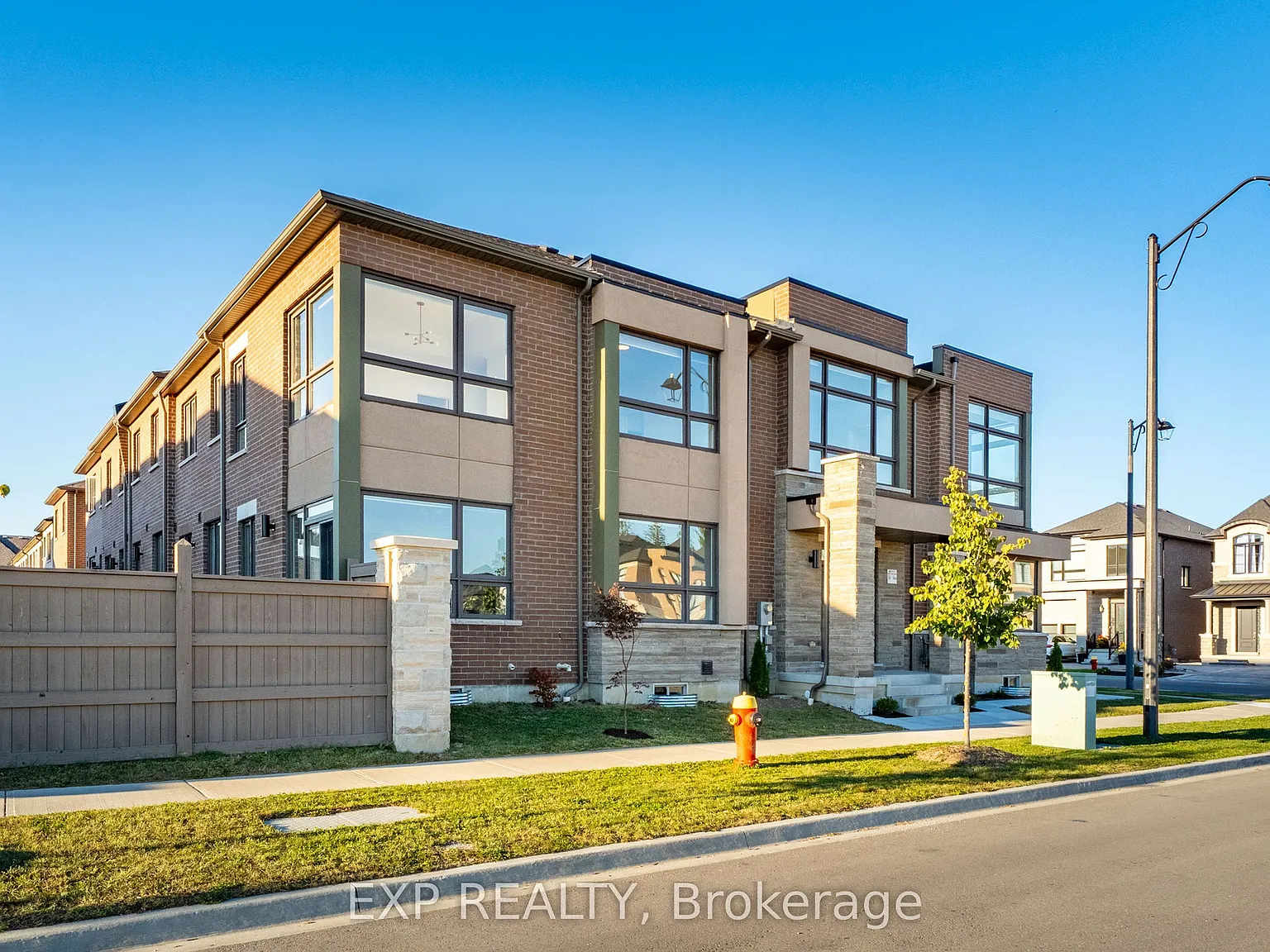 4 bed, $4,100 — Photo 3