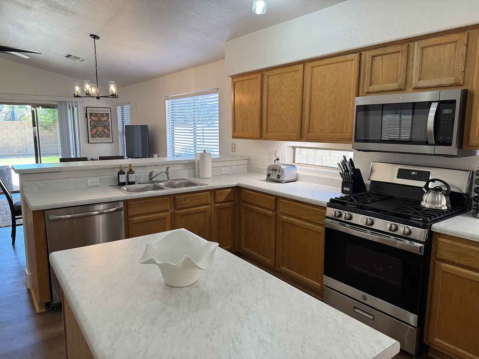 N San Benito Dr, Gilbert — Photo 4