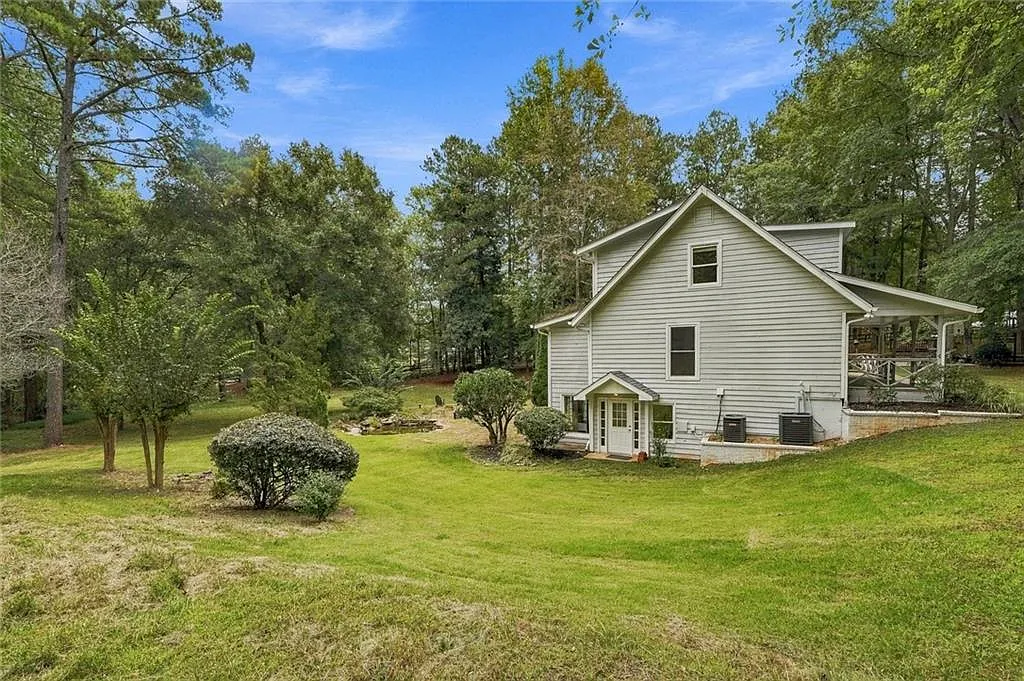 5 bed, 6.0 bath, 3795 sqft, $5,500 — Photo 3