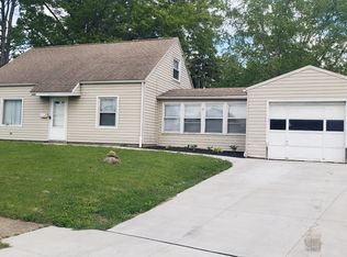 1155 Curtis Ave, Cuyahoga Falls, OH 44221