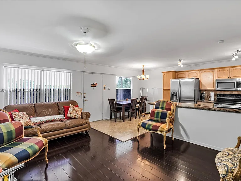 801 SW 133rd Ter #406K — Photo 4