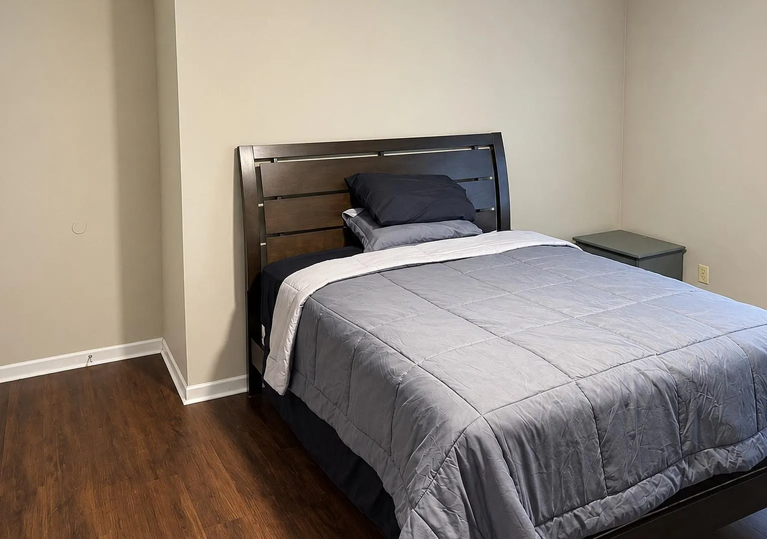 4 bed, 2.0 bath, 1736 sqft, $910 — Photo 2