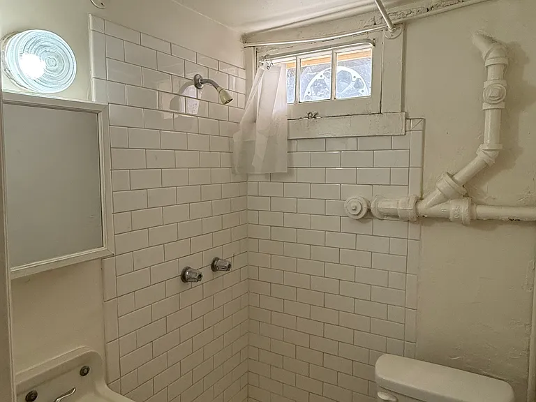 1306 N Humboldt St #16 — Photo 8