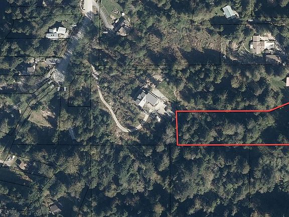 3rd image of 7095 Sechelt Inlet Rd