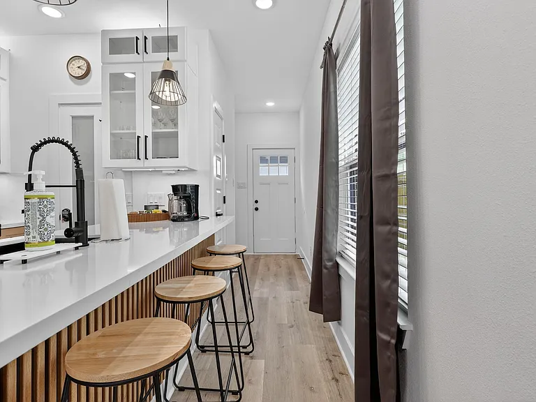 4609 Bricker St #C — Photo 7