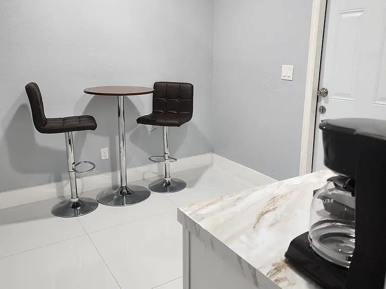 7915 Croton Ave #1 — Photo 15