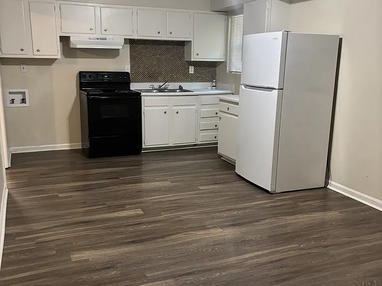 5204 Breckenwood Dr — Photo 6