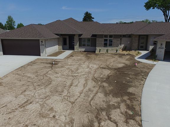 2nd image of 2433 E Swallow Street