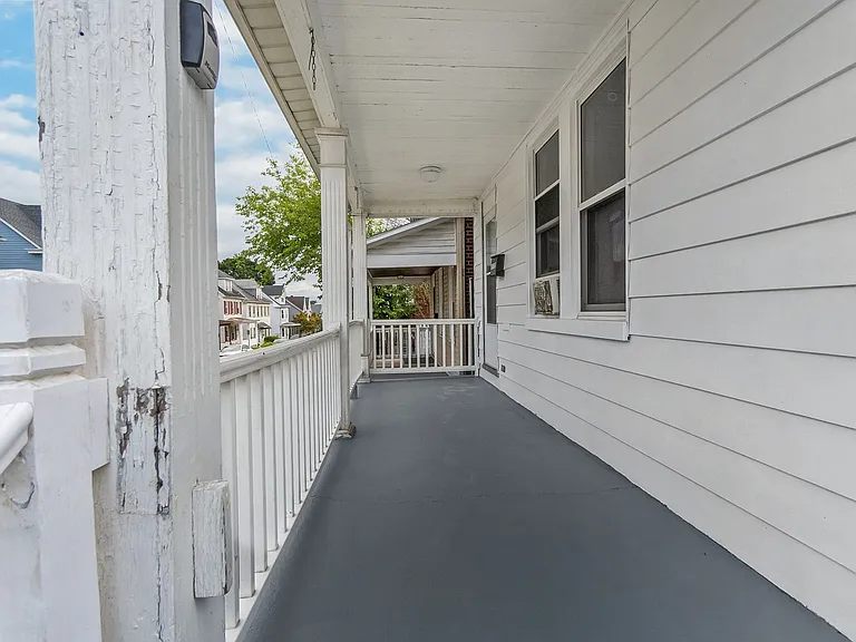 301 W Wilkes Barre St — Photo 26