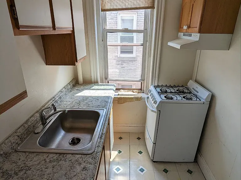 364 Riverway St #1A — Photo 3
