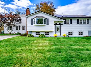 21 Declaration Dr, Westbrook, ME 04092