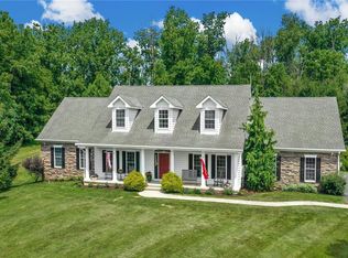 1049 Cider Press Ln, Quakertown, PA 18951