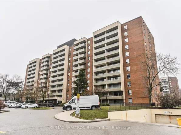 19 Four Winds Dr #602, Toronto, ON M3J 2S9