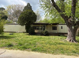 1195 Hilltop Dr NE, Cleveland, TN 37312