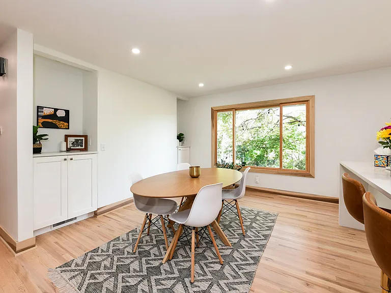 10526 Forrest Dr — Photo 7