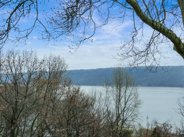 77 Rudolph Ter, Yonkers, NY 10701