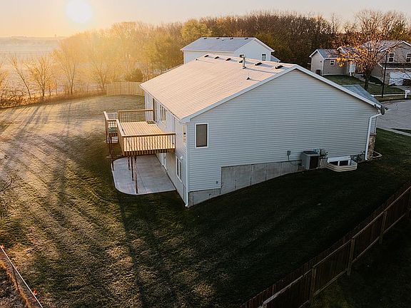 4th image of 4110 W Thatcher Cir