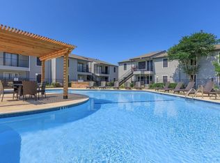 420 Garland Dr #503, Lake Jackson, TX 77566