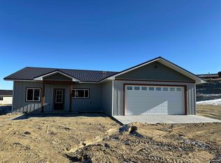 113 Brook Trout Ct, Saratoga, WY 82331