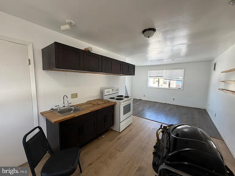 644 Cooper St #2 — Photo 4