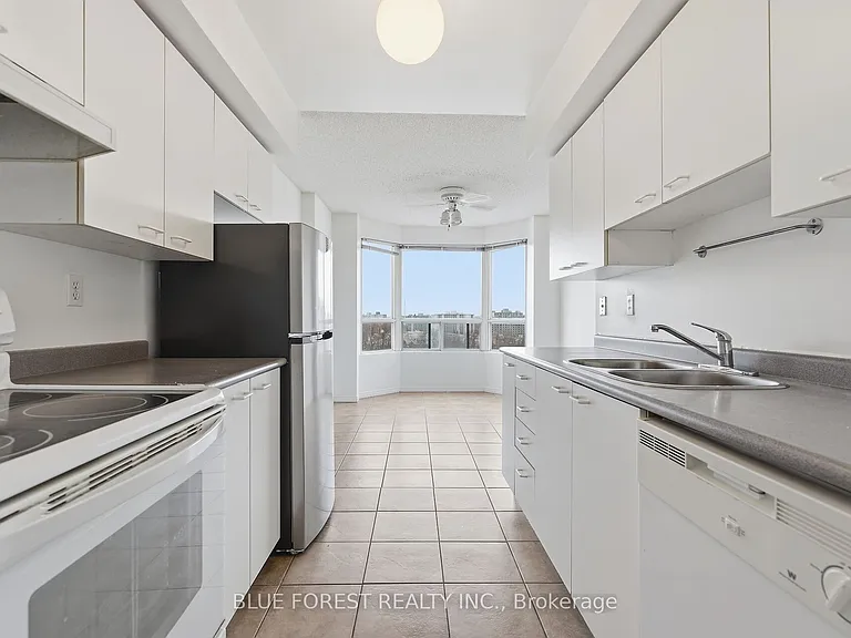 30 Chapman Ct #610 — Photo 20